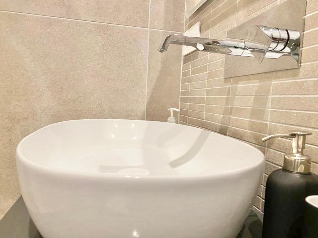 Idylle Double Suite Apartment Duomo มิลาน ภายนอก รูปภาพ
