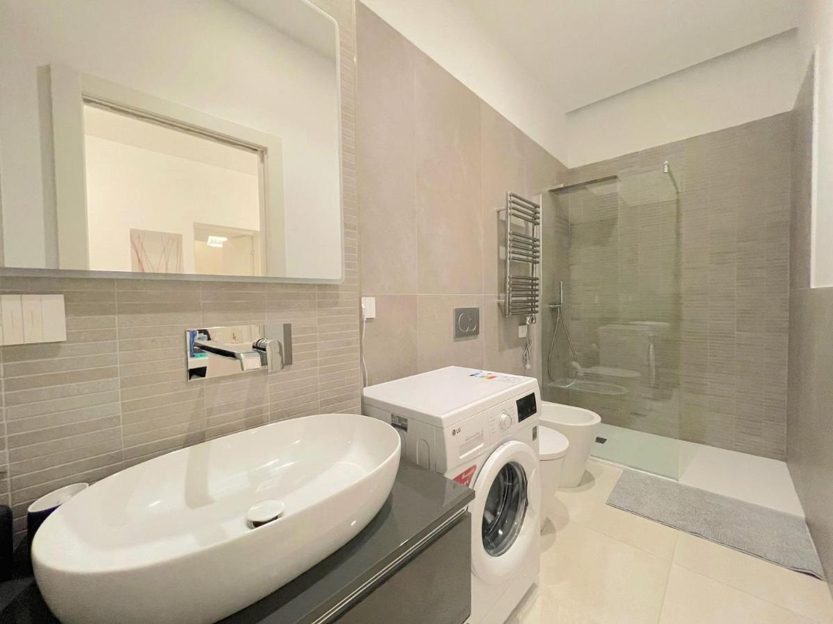 Idylle Double Suite Apartment Duomo มิลาน ภายนอก รูปภาพ