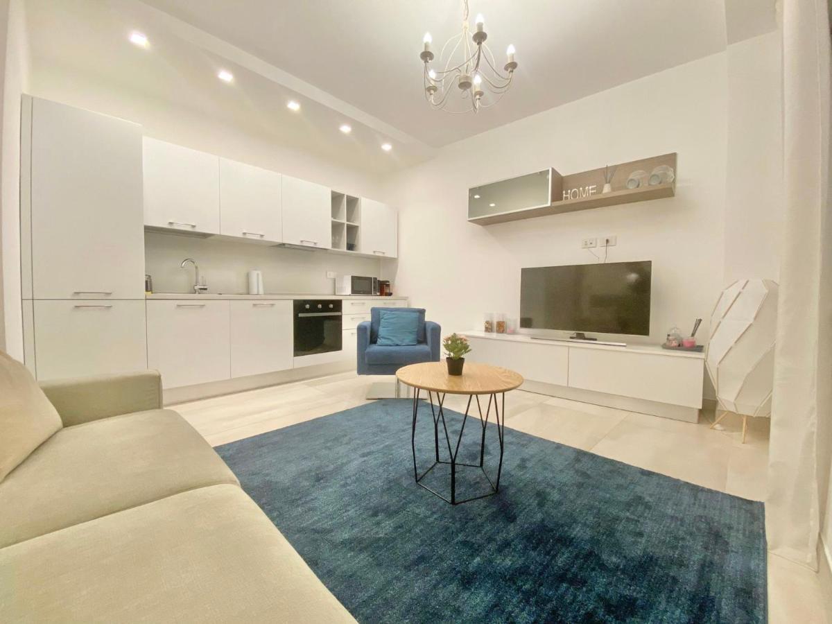 Idylle Double Suite Apartment Duomo มิลาน ภายนอก รูปภาพ